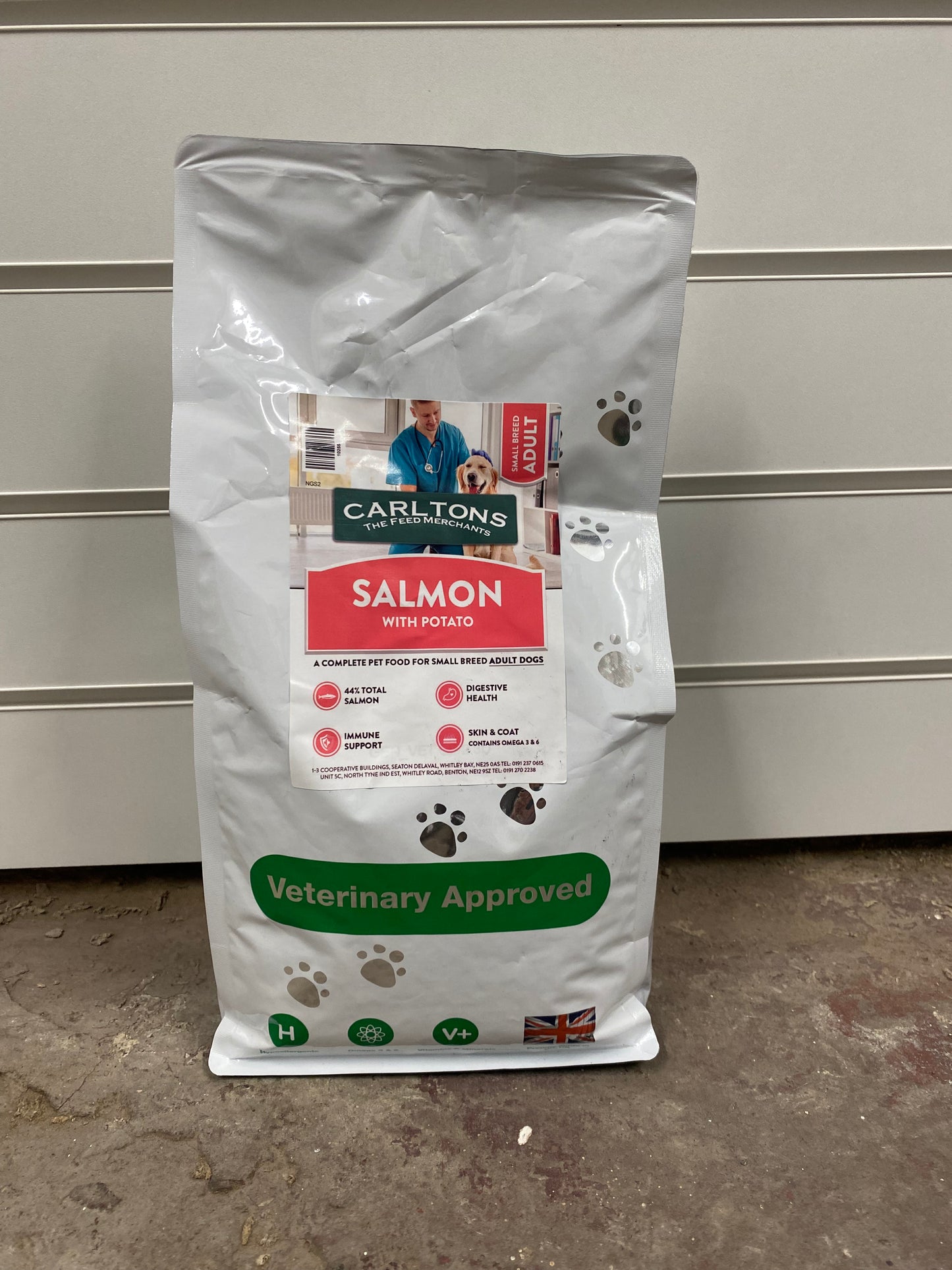 Carlton's Veterinary Small Breed Adult Salmon with Potato 1.5kg